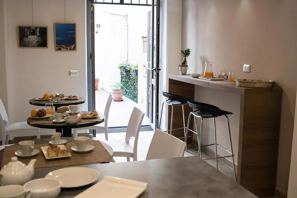 Bagnasco 18 suite&terrace Palermo Pensión